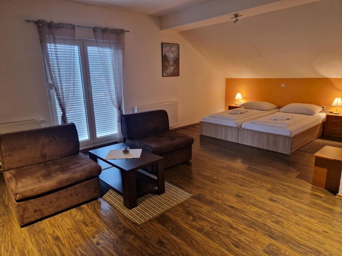Plitvice Palace กราโบวาซ ภายนอก รูปภาพ