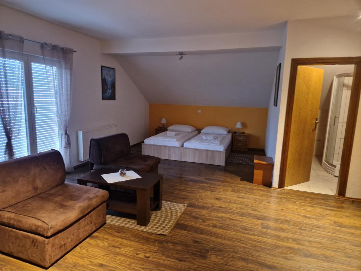 Plitvice Palace กราโบวาซ ภายนอก รูปภาพ